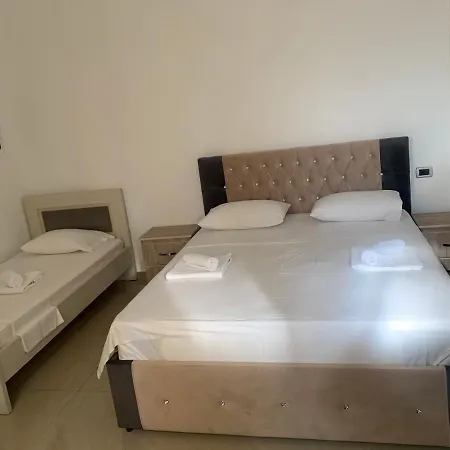 Mario كساميل